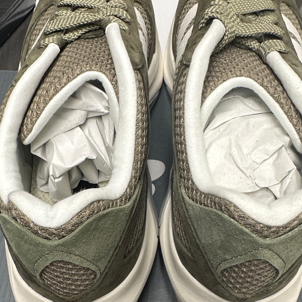 New Balance WRPD Green Beige Lifestyle Shoes - Picture 9 of 9